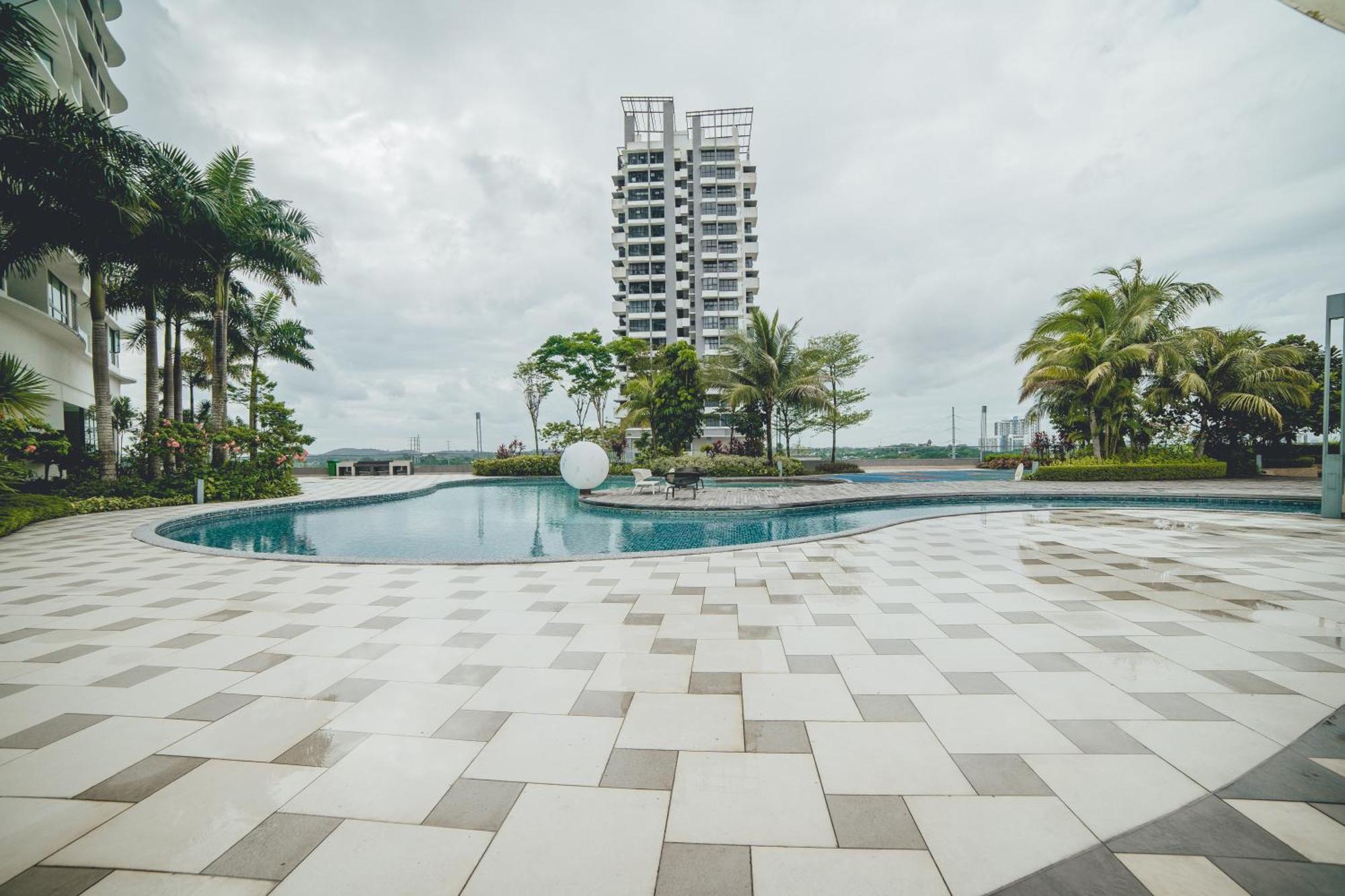 Macrolink Meadow 2br 4pax By Our *