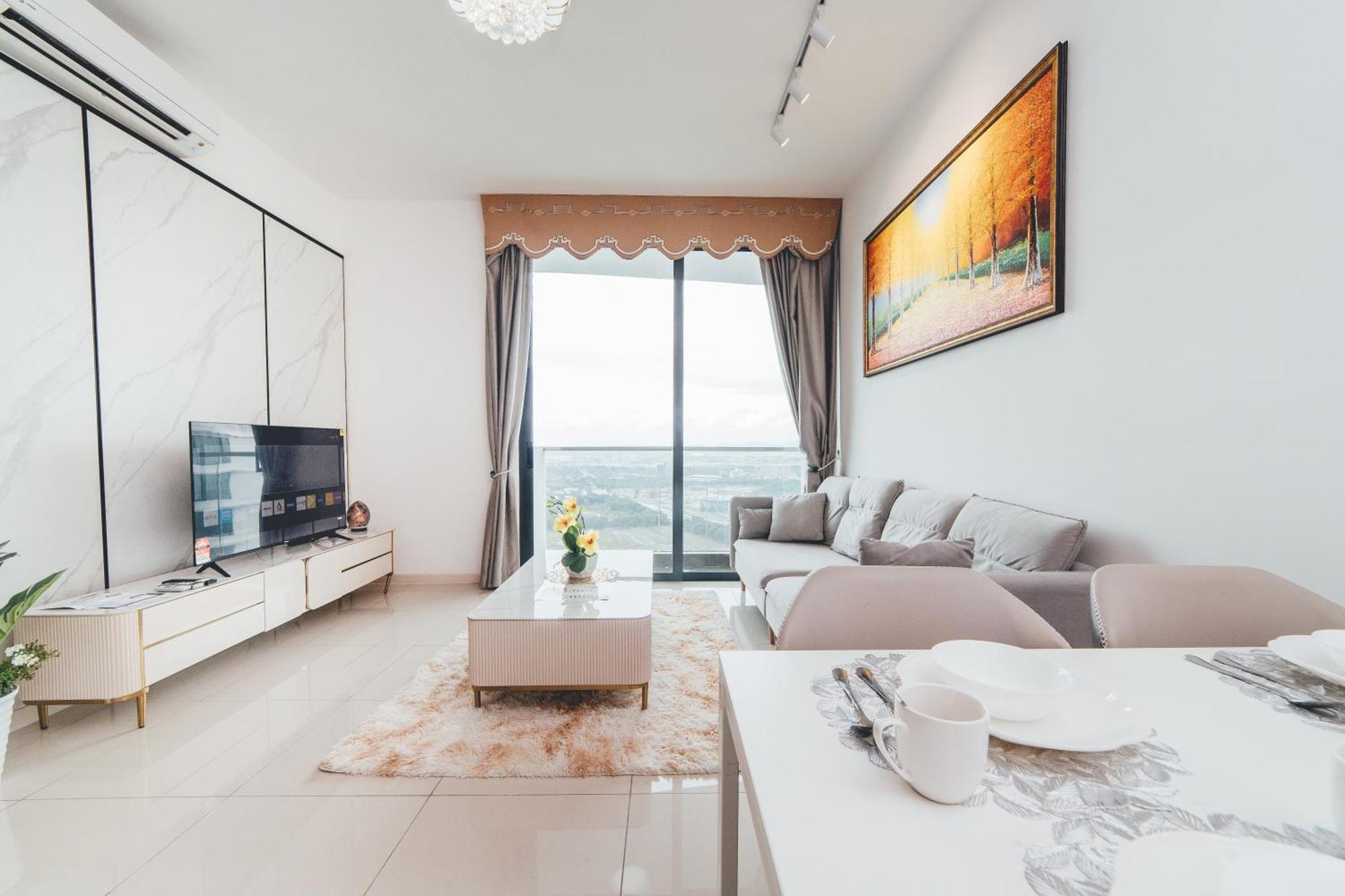 Macrolink Meadow 2br 4pax By Our * Johor Bahru