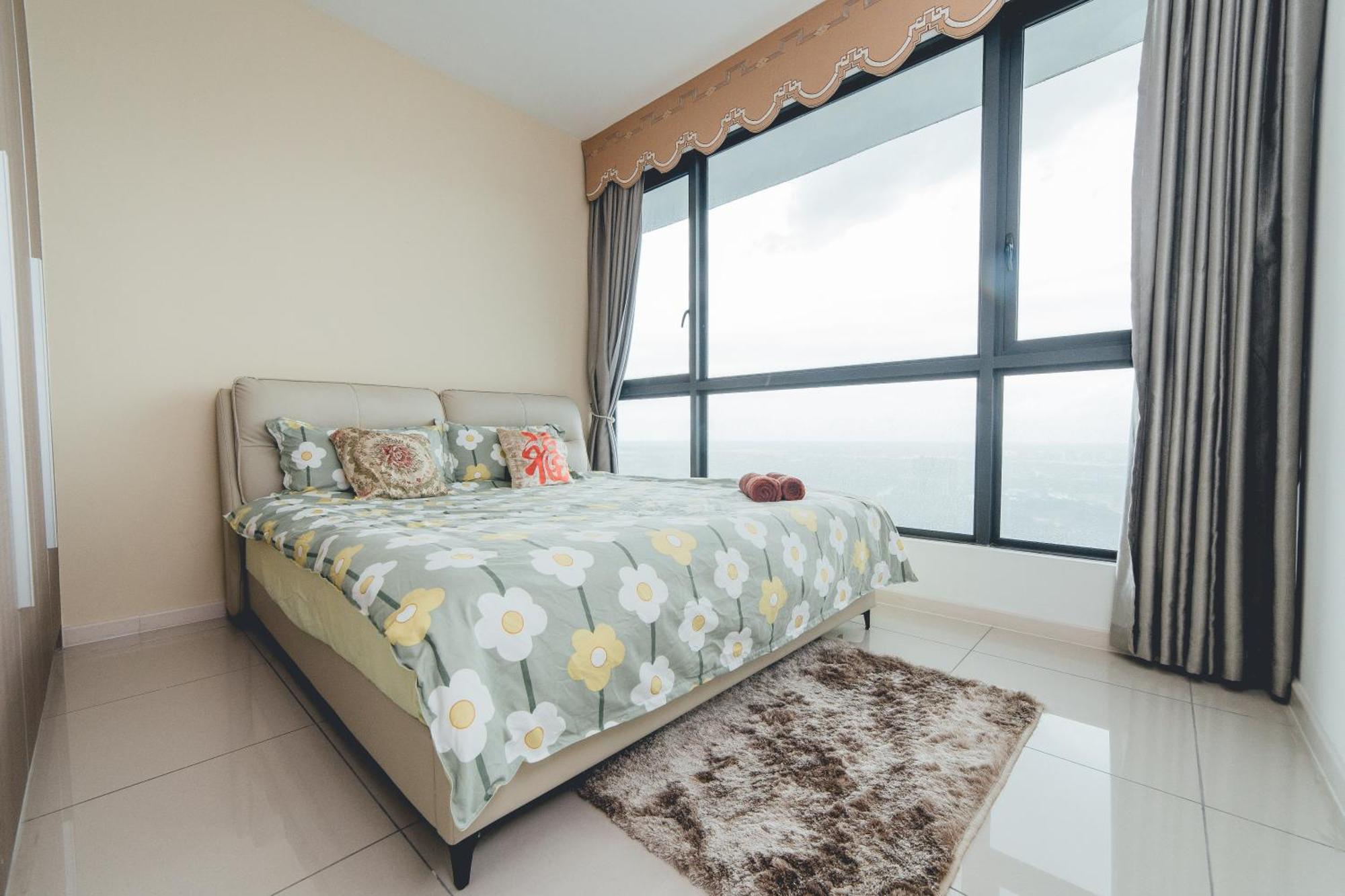 Macrolink Meadow 2br 4pax By Our * Johor Bahru